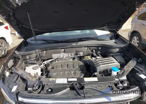 2024 Volkswagen Atlas Cross Sport 2.0T Sel Premium R-Line z USA, uszkodzony, nr VIN 1V2FE2CA2RC242469